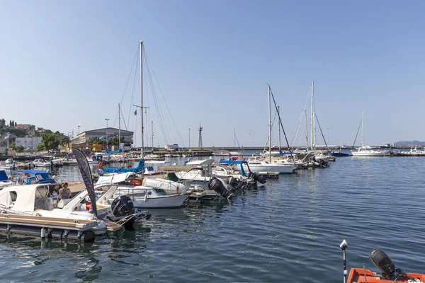 Hafen der Stadt Kavala, Griechenland — Stockfoto