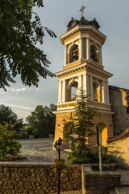Plovdiv şehrindeki Meryem Ana Kilisesi'nin gün batımı manzarası, Bulgar