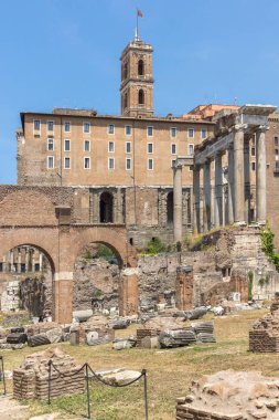 Roma şehrinde Roma Forumu panoramik görünümü
