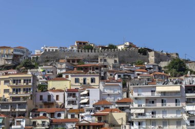 Kavala şehrinin eski şehir panoraması, Yunanistan