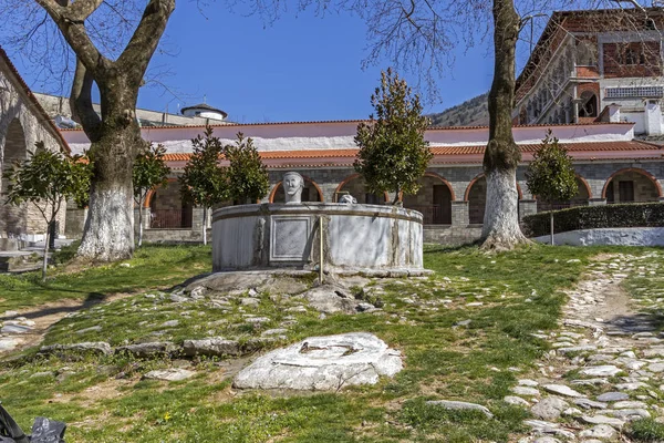 Middeleeuws heilig klooster van de Heilige Maria Eikosifoinissa, Griekenland — Stockfoto
