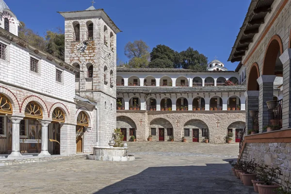 Mosteiro santo medieval de Santa Maria Eikosifoinissa, Grécia — Fotografia de Stock