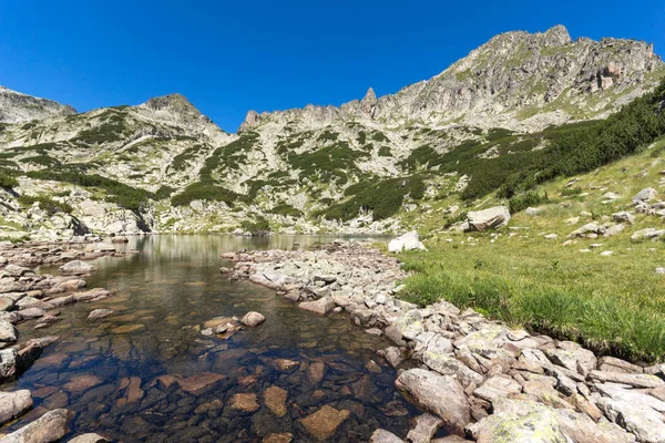 Samodiwski-Seen in der Nähe des Dzhangal-Gipfels, Pirin-Gebirge, Bulgarien — Stockfoto