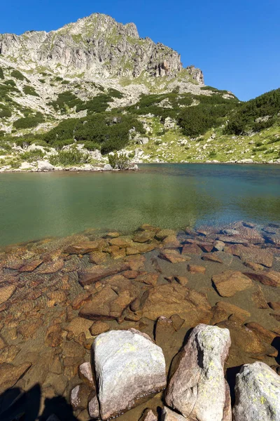 Dzhangal zirvesi yakınlarındaki Samodivski gölleri, Pirin Dağı, Bulgaristan