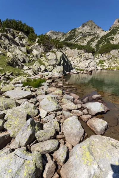 Samodivski Lakes near Dzhangal Peak, Pirin Mountain, Bulgarije — Stockfoto