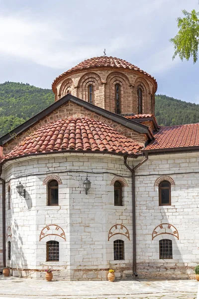 Edifícios medievais no Mosteiro de Bachkovo, Bulgária — Fotografia de Stock