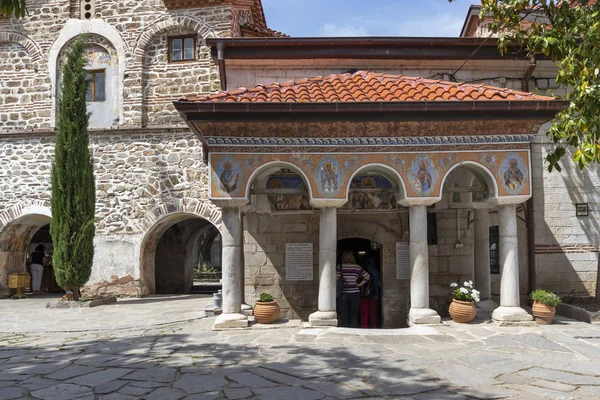 Edifícios medievais no Mosteiro de Bachkovo, Bulgária — Fotografia de Stock
