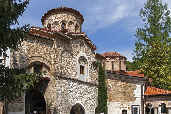 Edifícios medievais no Mosteiro de Bachkovo, Bulgária — Fotografia de Stock