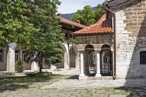 Medeltida byggnader i Bachkovo kloster, Bulgarien — Stockfoto