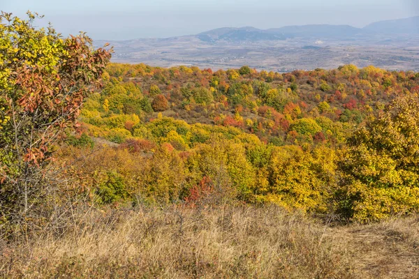 Herbst Blick auf den Berg Tscherna Gora, Bulgarien — Stockfoto