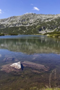 Kokuşmuş Göl (Smradlivoto Gölü), Rila dağı, Bulgaristan