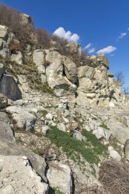 Perperikon, Bulgaristan - 17 Mart 2019: Perperikon Antik Kutsal Şehir Harabeleri, Kırcaali Bölgesi, Bulgaristan