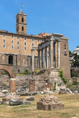 Roma, Italya kentinde Roma Forumu Harabeleri