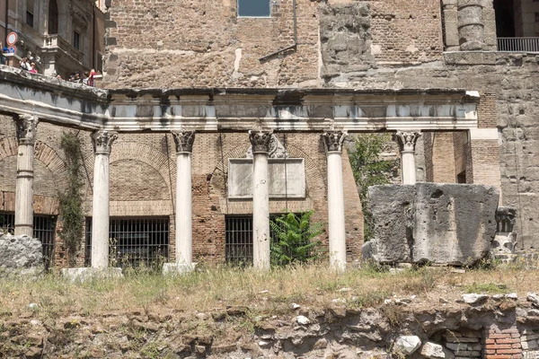 Ruínas do Fórum Romano na cidade de Roma, Itália — Fotografia de Stock