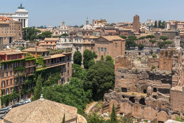 Rovine del Foro Romano nella città di Roma — Foto Stock