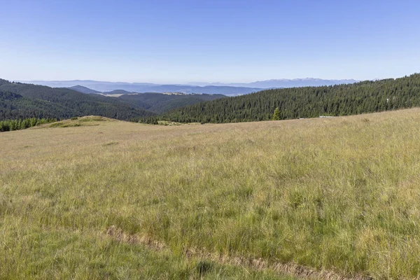 Landschap van wandelpad naar Belmeken Peak, Rila Mountain — Stockfoto