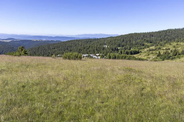 Landschaft vom Wanderweg bis zum Belmeken-Gipfel, Rila-Gebirge — Stockfoto