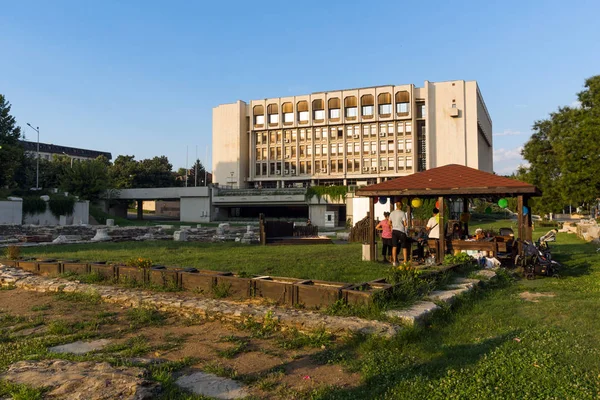 Könyvtár és romjai ókori Augusta Traiana, Stara Zagora, Bulg — Stock Fotó