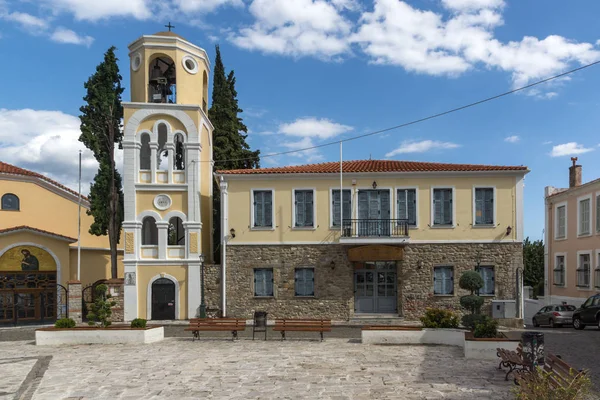 Igreja Metropolitana na cidade velha de Xanthi, Grécia — Fotografia de Stock