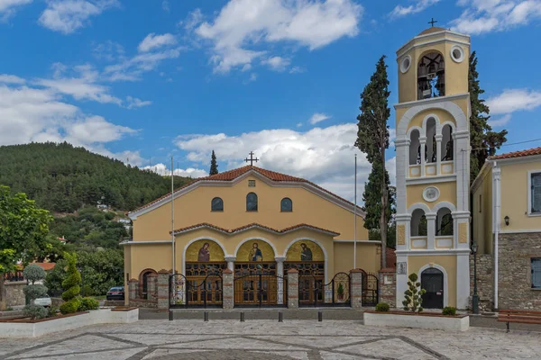 Kościół metropolitalny na starym mieście w Xanthi, Grecja — Zdjęcie stockowe