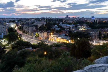 Plovdiv şehrinin Gece Panoraması, Bulgaristan