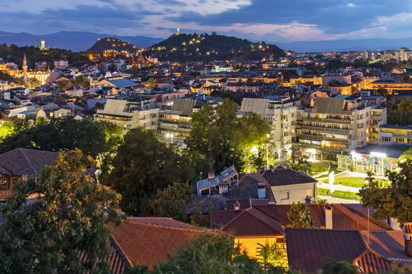 Natt Panorama över staden Plovdiv, Bulgarien — Stockfoto