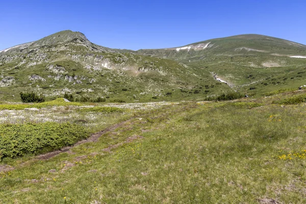 Landscape near Belmeken Peak, Rila mountain, Bulgaria — Stock Photo, Image