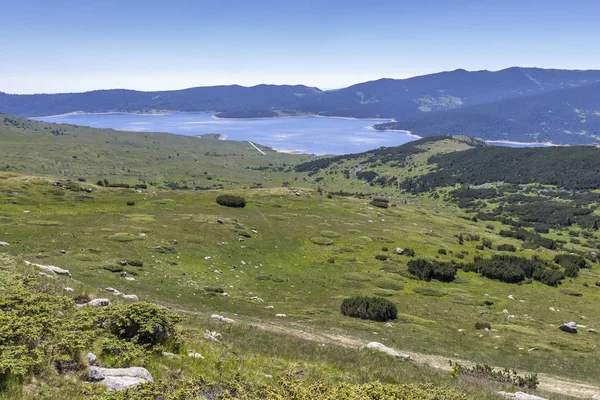 Пейзаж поблизу Belmeken Peak, Гора Ріла, Болгарія — стокове фото