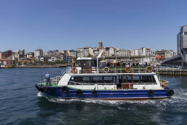 Chifre de Ouro na cidade de Istambul, Turquia — Fotografia de Stock