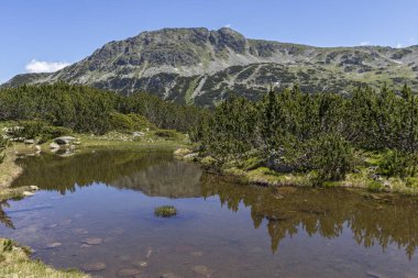 Balık Gölleri yakınlarındaki manzara, Rila dağı, Bulgaristan