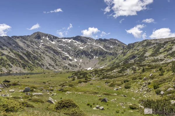 Landskap nära fisk sjöarna, Rila Mountain, Bulgarien — Stockfoto