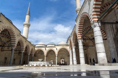 Edirne ilinde Uc Serefeli Camii