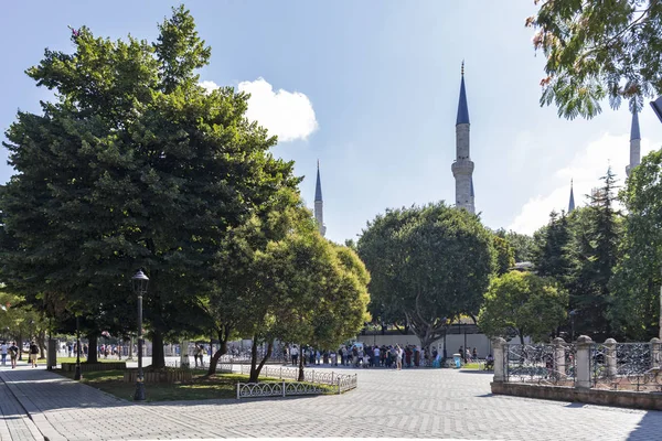 Sultanahmet tér Isztambul városában — Stock Fotó