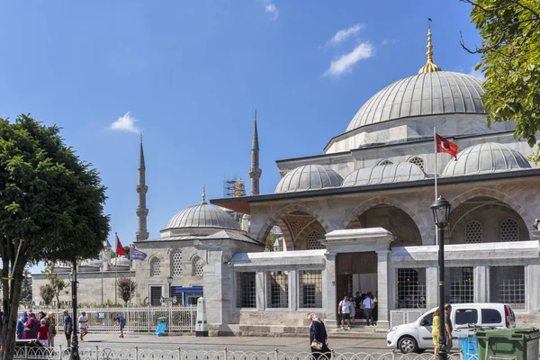 De blauwe moskee in de stad Istanboel, Turkije — Stockfoto