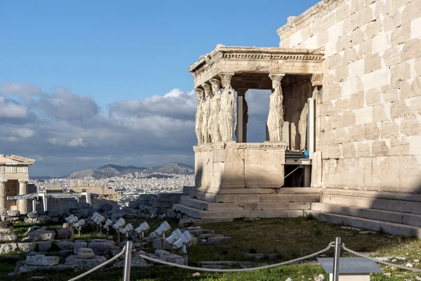 Templo O Erechtheion em Acropolis de Atenas, Greece — Fotografia de Stock