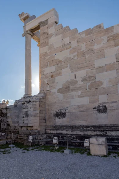 Tempel van de Erechtheion op de Akropolis van Athene, Griekenland — Stockfoto