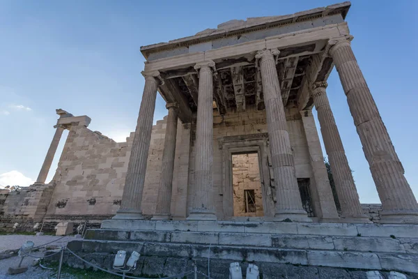 Temple The Erechtheion at Acropolis of Athens, Greece — Stock Photo, Image