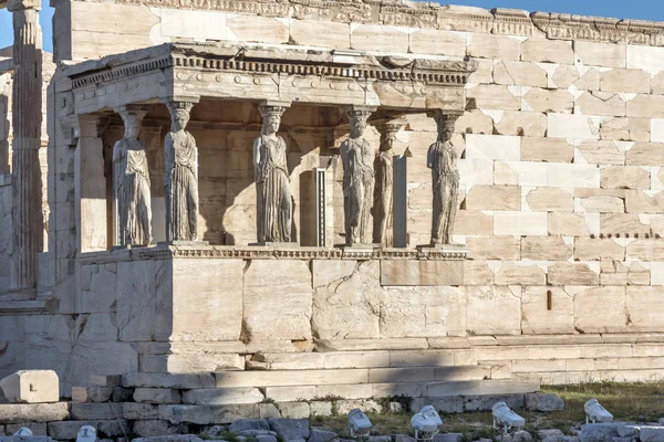 Tempel van de Erechtheion op de Akropolis van Athene, Griekenland — Stockfoto