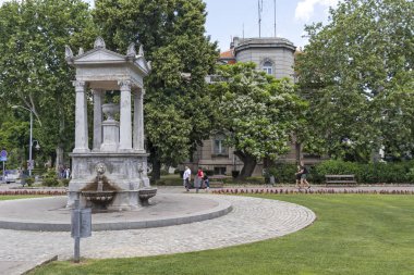 Niş şehir merkezinde Çeşme