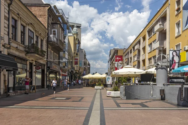 Nis Şehir merkezinde Obrenoviceva yaya caddesi, Ser