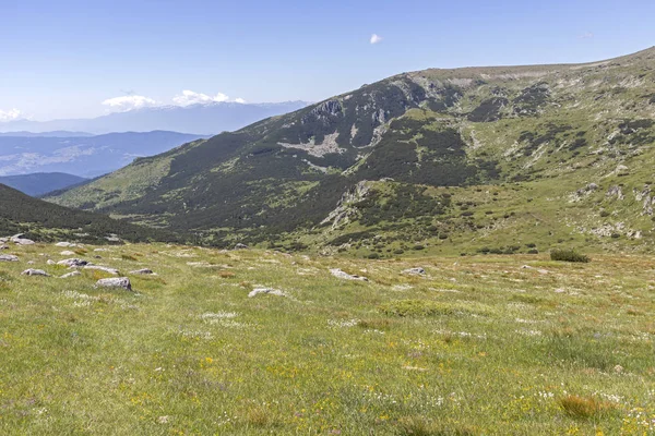 Landscape near Belmeken Peak, Rila mountain, Bulgaria — Stock Photo, Image