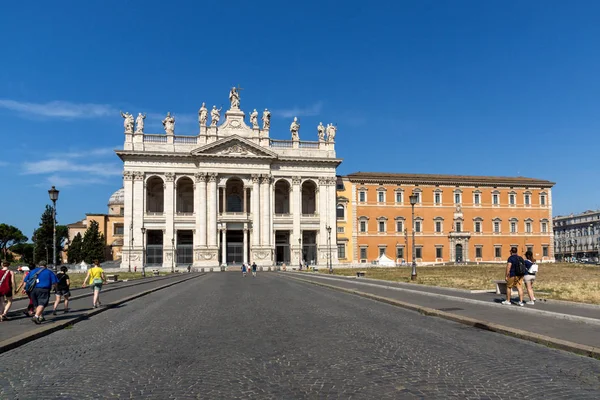 Basilica di San Giovanni in Laterano nella città di Roma — Foto Stock