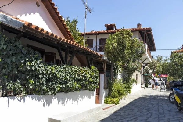 Straße in der Stadt ouranopoli, Griechenland — Stockfoto