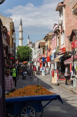 Edirne şehir merkezinde yaya alışveriş caddesi, Türk