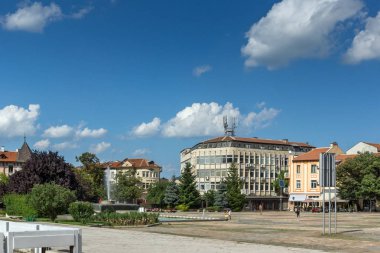 Bulgaristan'ın Vratsa kenti merkezinde hristo Botev meydanı