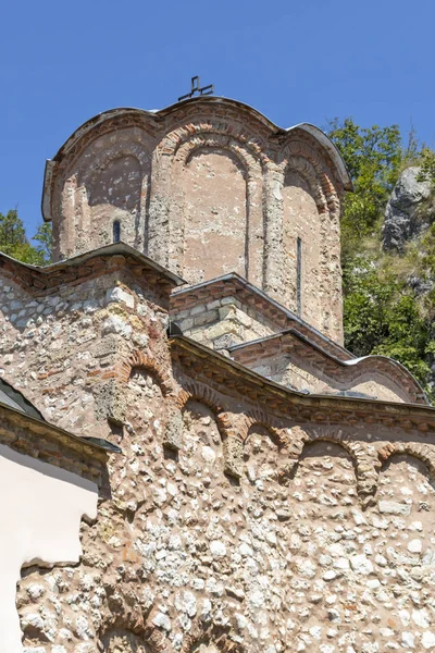 Középkori Vitovnica kolostor közel Petrovac város, Szerbia — Stock Fotó
