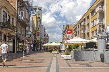 Nis Şehir merkezinde Obrenoviceva yaya caddesi, Ser
