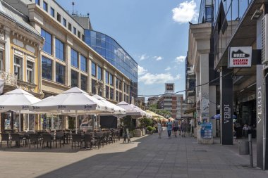 Nis Şehir merkezinde Obrenoviceva yaya caddesi, Ser