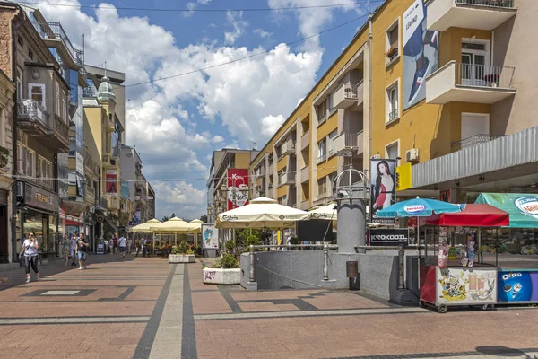 奥布雷诺维采瓦步行街在尼斯市中心，塞尔 — 图库照片