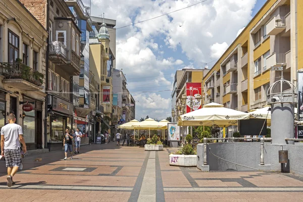 Obrenoviceva calle peatonal en el centro de la ciudad de Nis, Ser — Foto de Stock